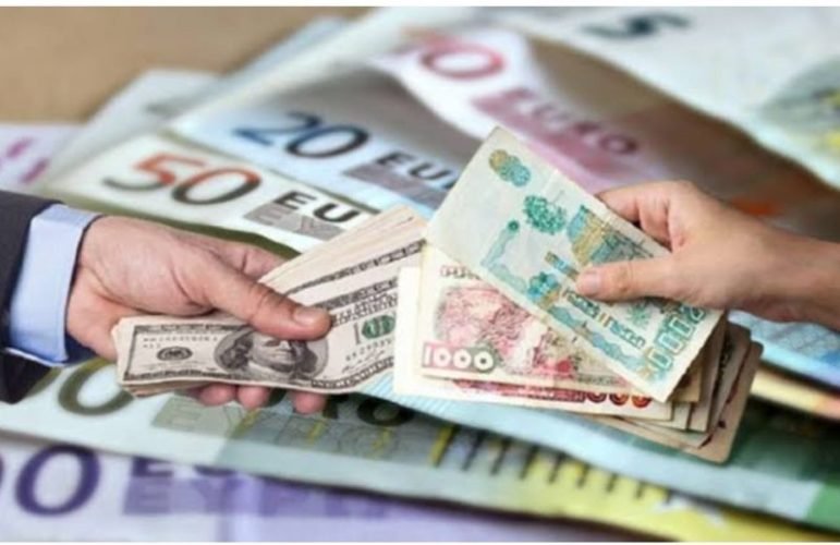 Algérie : fin du cash dans l’immobilier en 2025 – impacts et enjeux