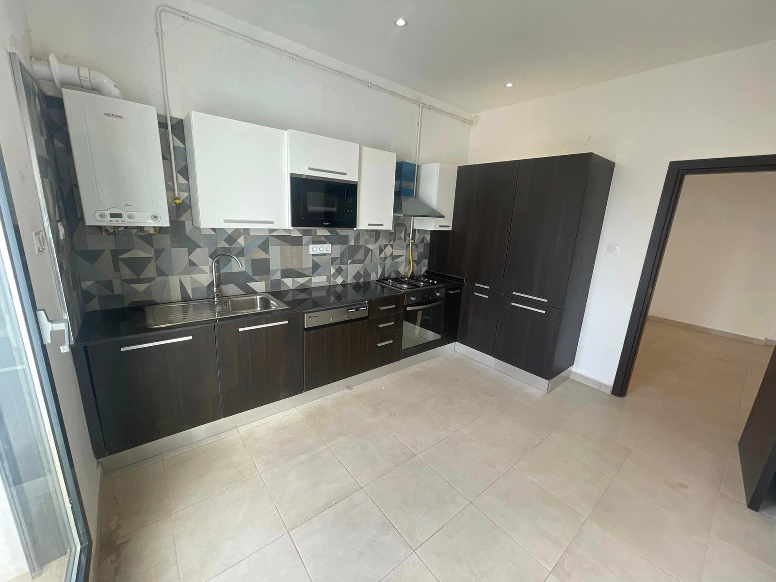 Appartement F4 à louer- Usto-Oran avec vue panoramique