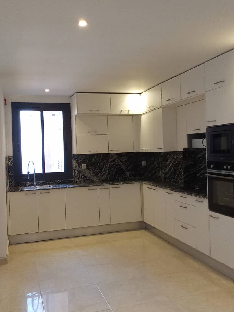 Appartement T3 à vendre -Frange Maritime-Oran avec vue panoramique