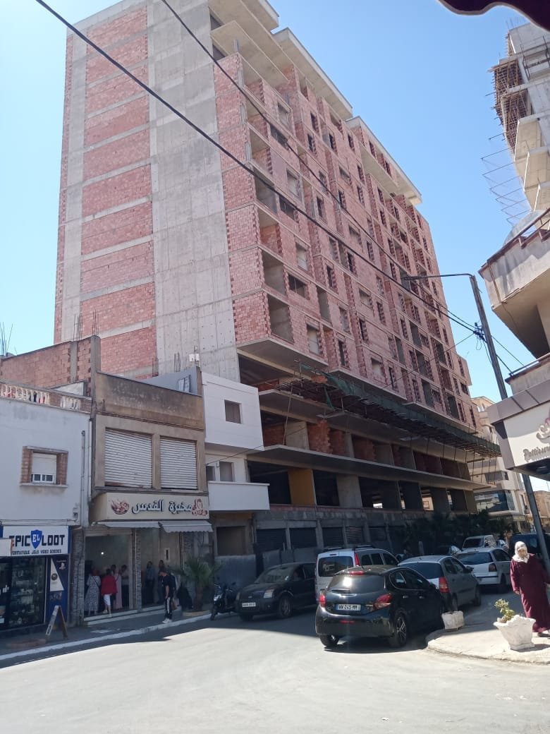 Appartement T4 à vendre -Chakib Arselan- Oran
