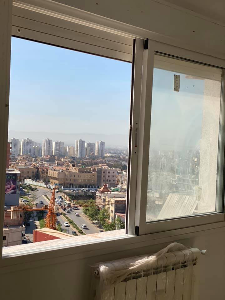 Appartement F4 à vendre - Hai Khemisti- Oran avec vue panoramique