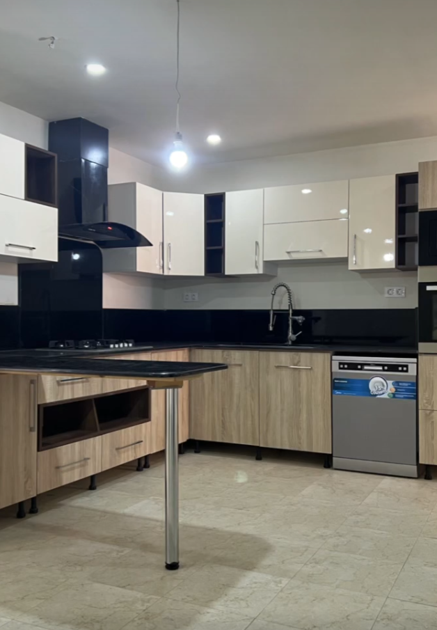 Appartement T4 à vendre -Canastel-Oran avec vue panoramique