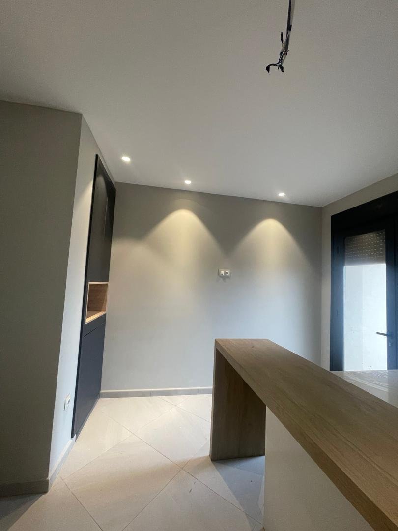 Appartement F4 115, à vendre - Canastel - ORAN avec piscine