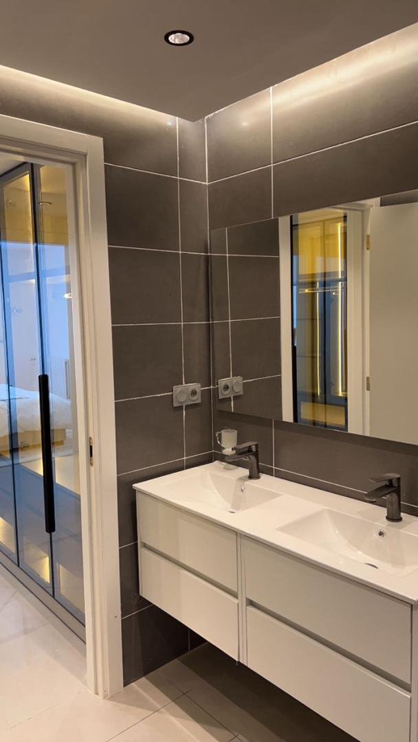 Appartement T5 à vendre - Millenium-Oran