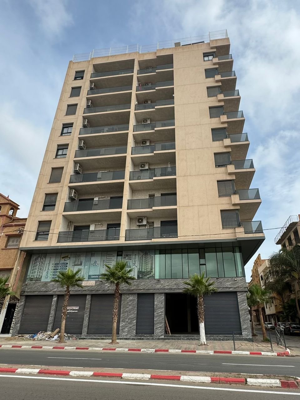 Local commercial à louer - Traversa- Oran avec vue panoramique