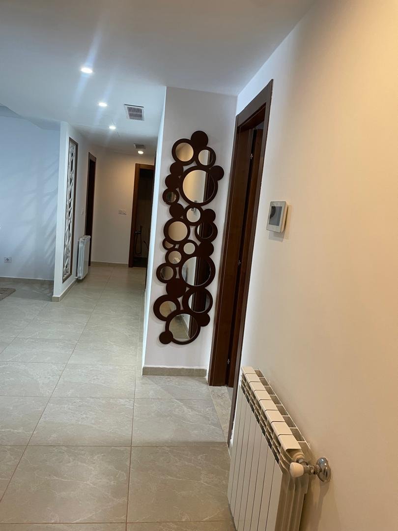 Appartement F4 à vendre - Rue Ikhlef-Serir Mohammed - Oran avec vue sur mer