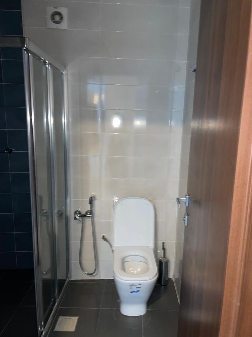 Appartement F4 à vendre - Rue Ikhlef-Serir Mohammed - Oran avec vue sur mer