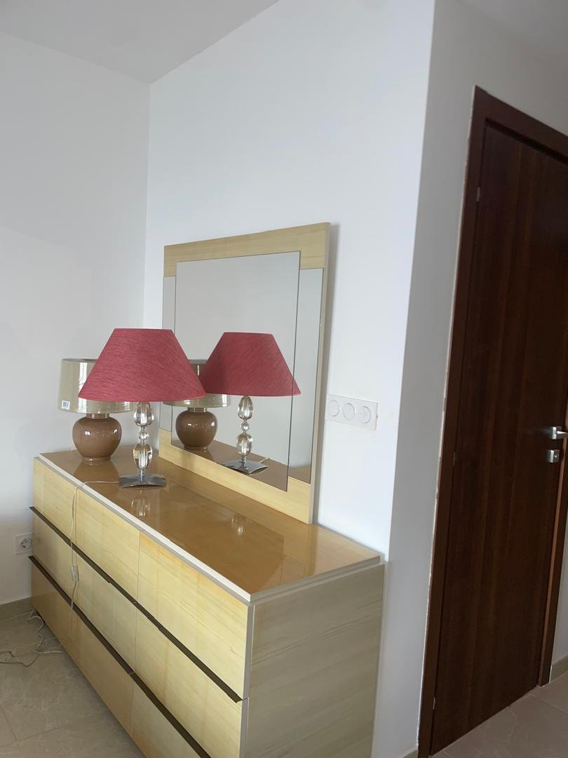 Appartement F4 à vendre - Rue Ikhlef-Serir Mohammed - Oran avec vue sur mer