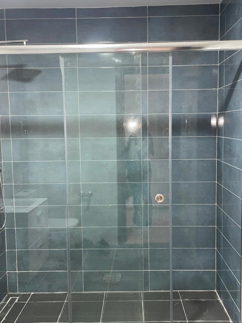 Appartement F5 à vendre - Rue Ikhlef-Serir Mohammed - Oran avec vue sur mer