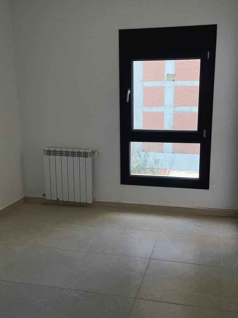 Appartement F5 à vendre - Rue Ikhlef-Serir Mohammed - Oran avec vue sur mer