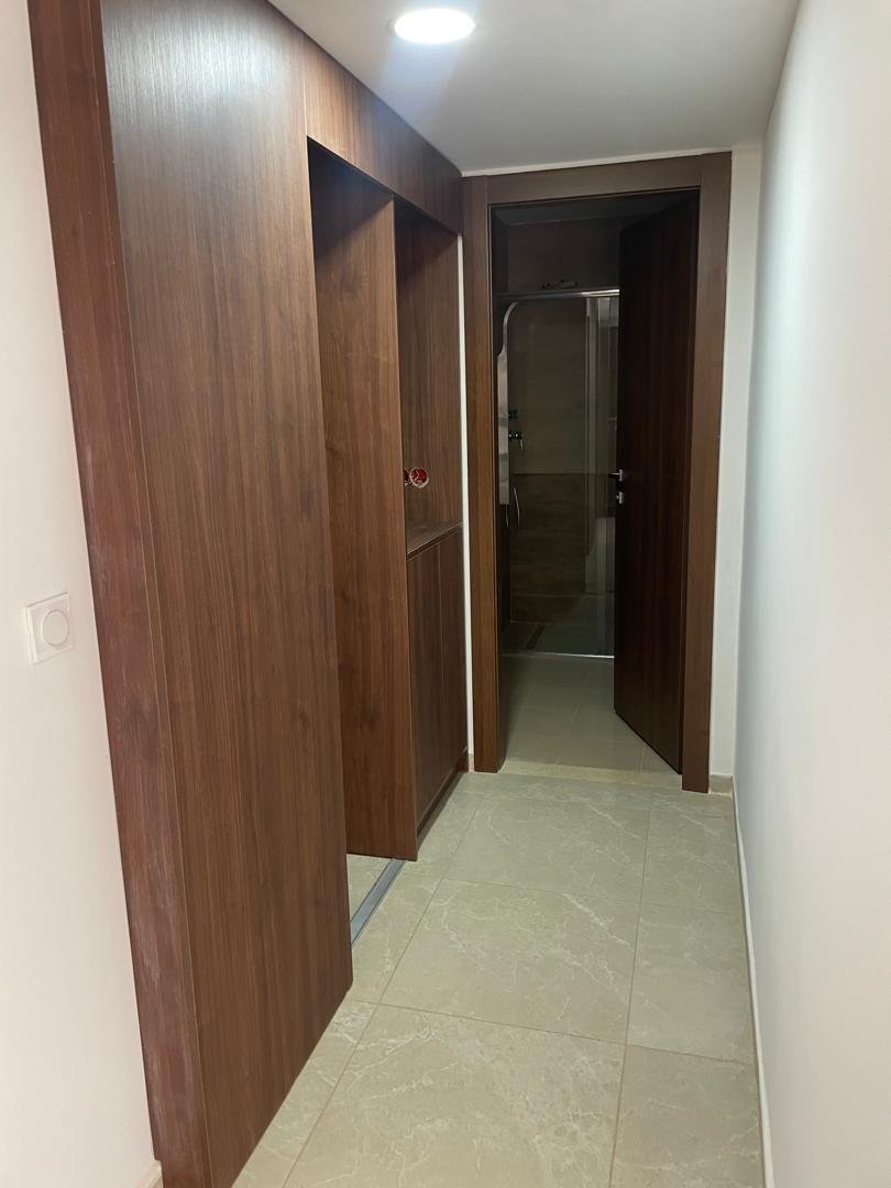 Appartement F5 à vendre - Rue Ikhlef-Serir Mohammed - Oran avec vue sur mer