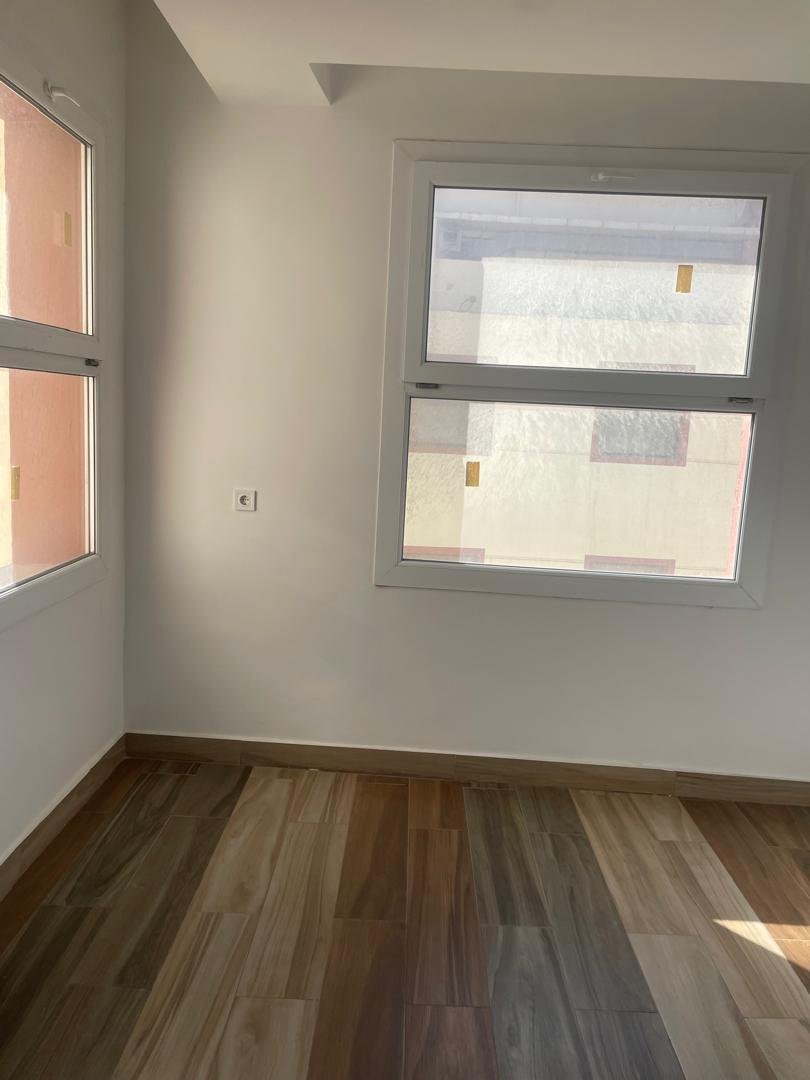 Appartement F6 à vendre - Les Falaise - Oran avec vue sur mer