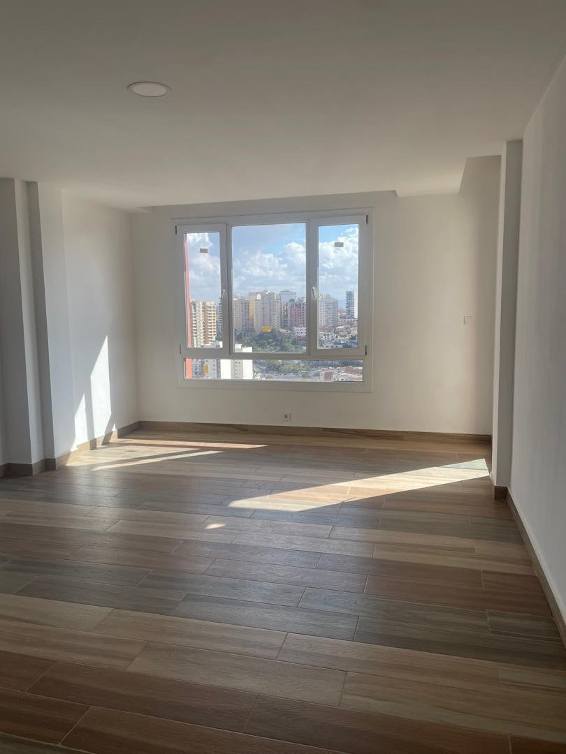 Appartement F6 à vendre - Les Falaise - Oran avec vue sur mer