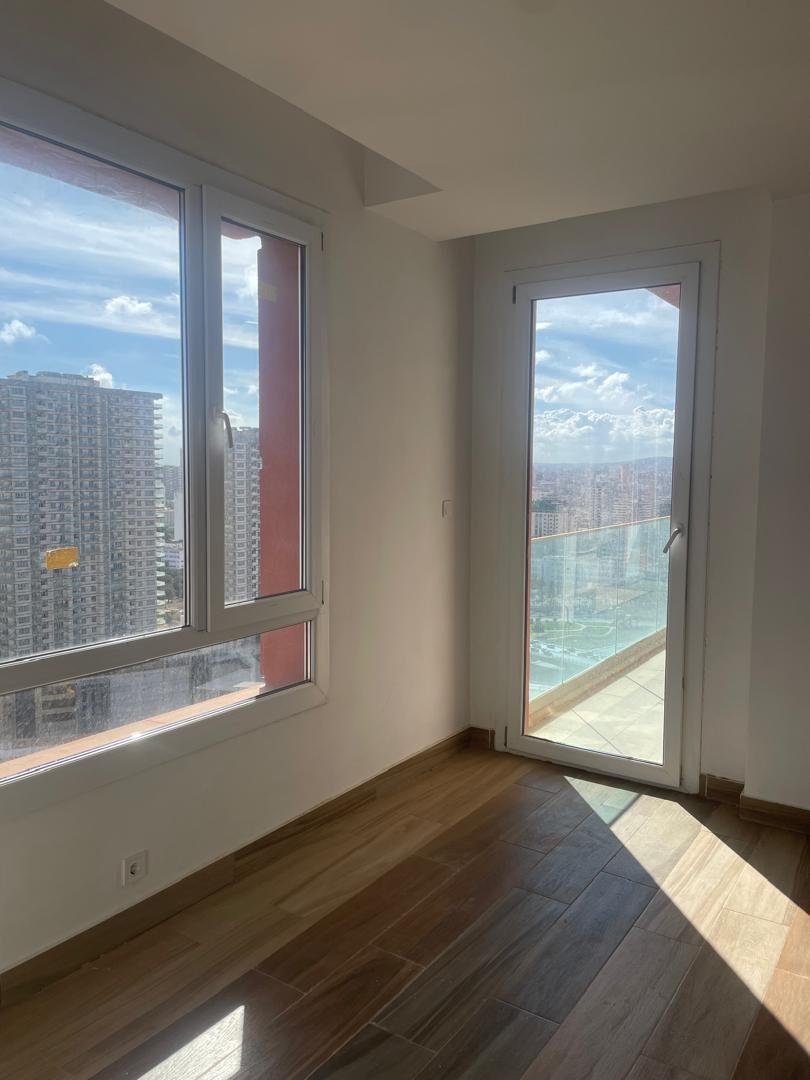 Appartement F6 à vendre - Les Falaise - Oran avec vue sur mer
