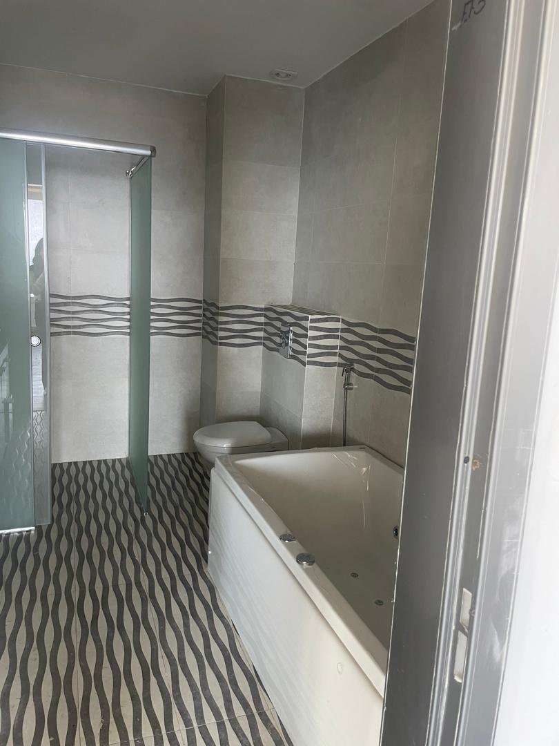 Appartement F6 à vendre - Les Falaise - Oran avec vue sur mer