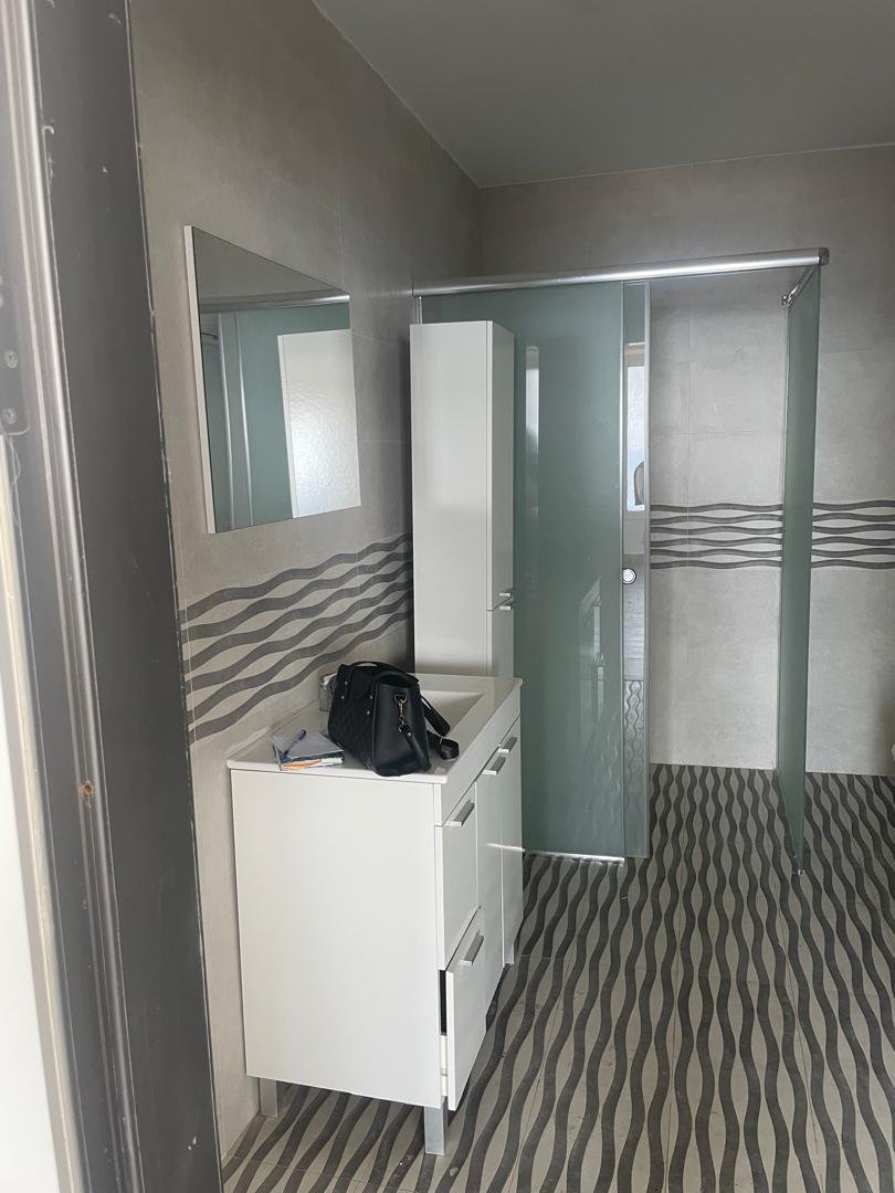 Appartement F6 à vendre - Les Falaise - Oran avec vue sur mer
