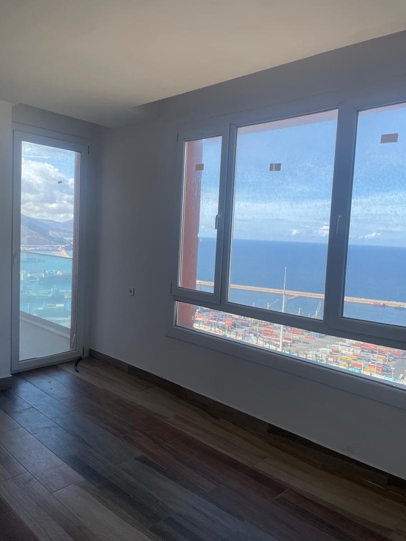 Appartement F6 à vendre - Les Falaise - Oran avec vue sur mer