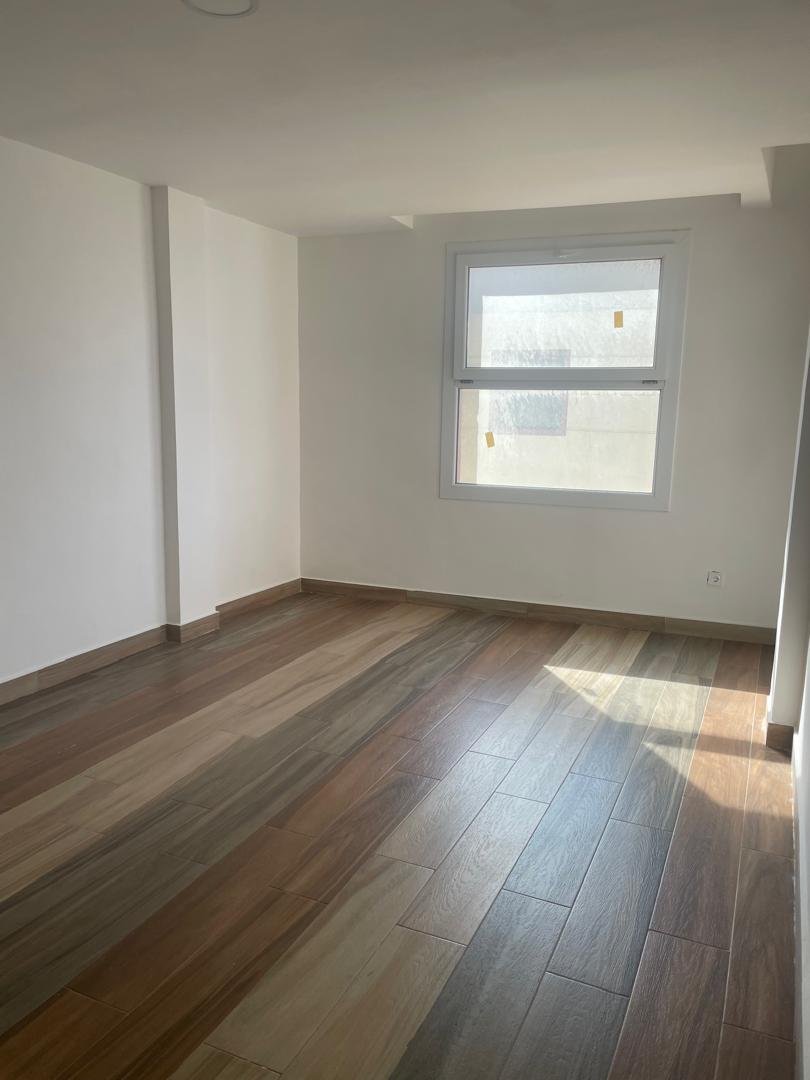Appartement F6 à vendre - Les Falaise - Oran avec vue sur mer