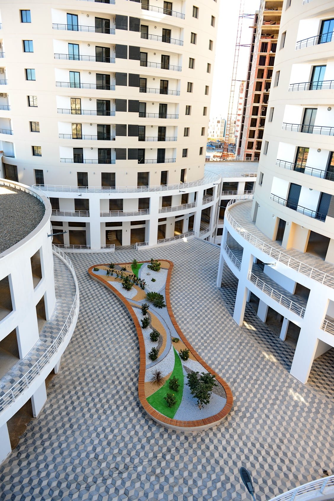 Appartement F3 à vendre - Boulverd Des Lions- Oran avec vue panoramique