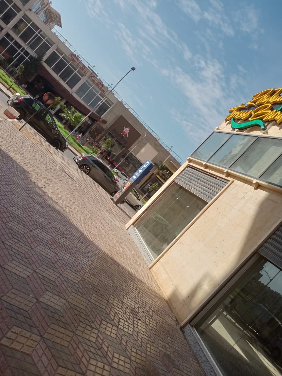 Local commercial à louer -Boulvard Des Lions-Oran avec vue panoramique