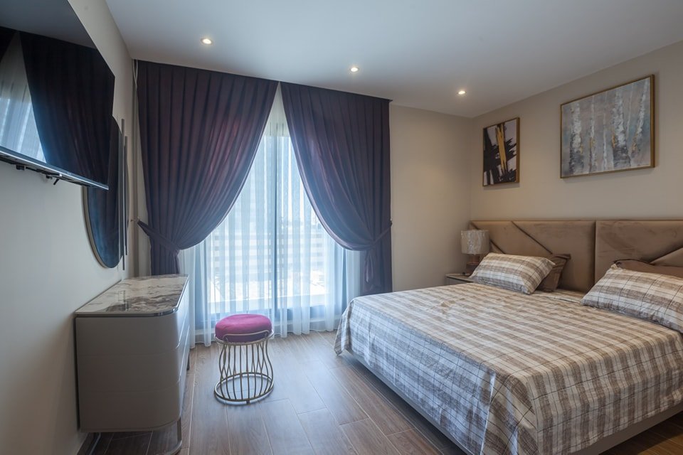Appartement T5 à vendre -Place Fontanelle-Oran