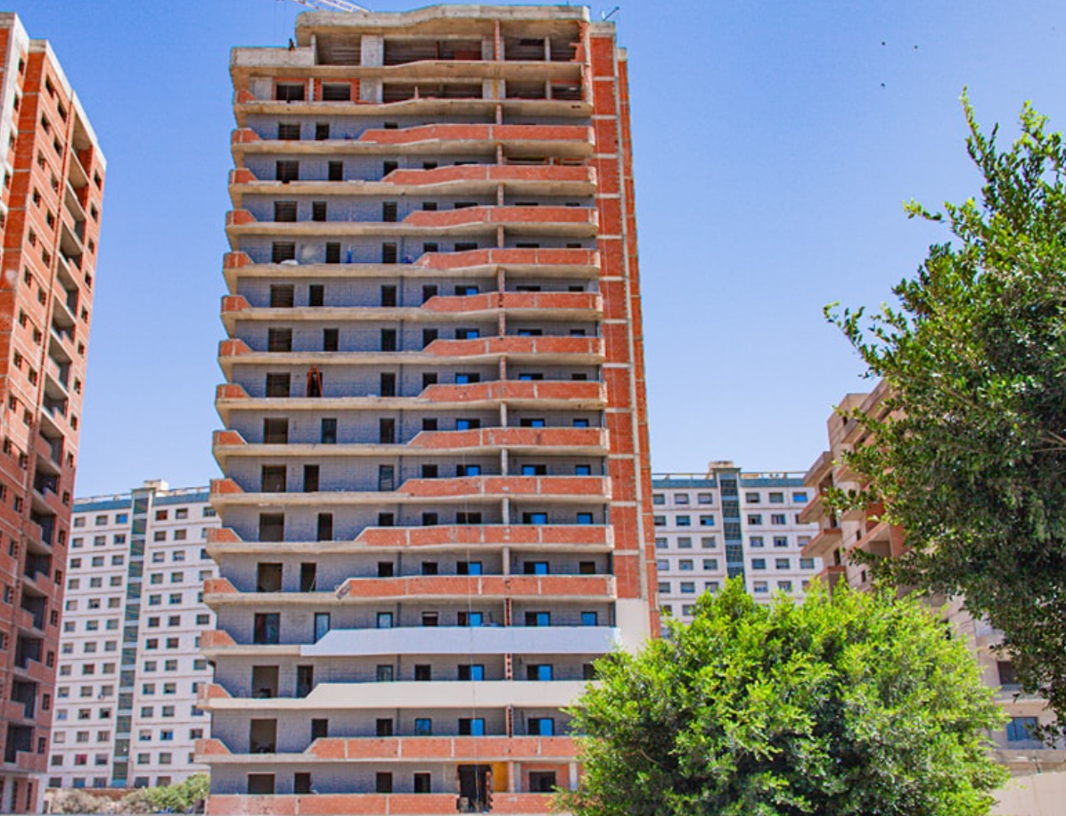 Appartement T5 à vendre -Place Fontanelle-Oran