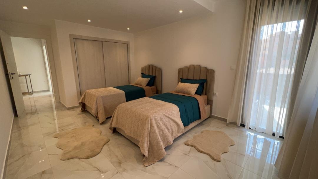 Appartement F3 à vendre - Canastel- Oran avec terrasse