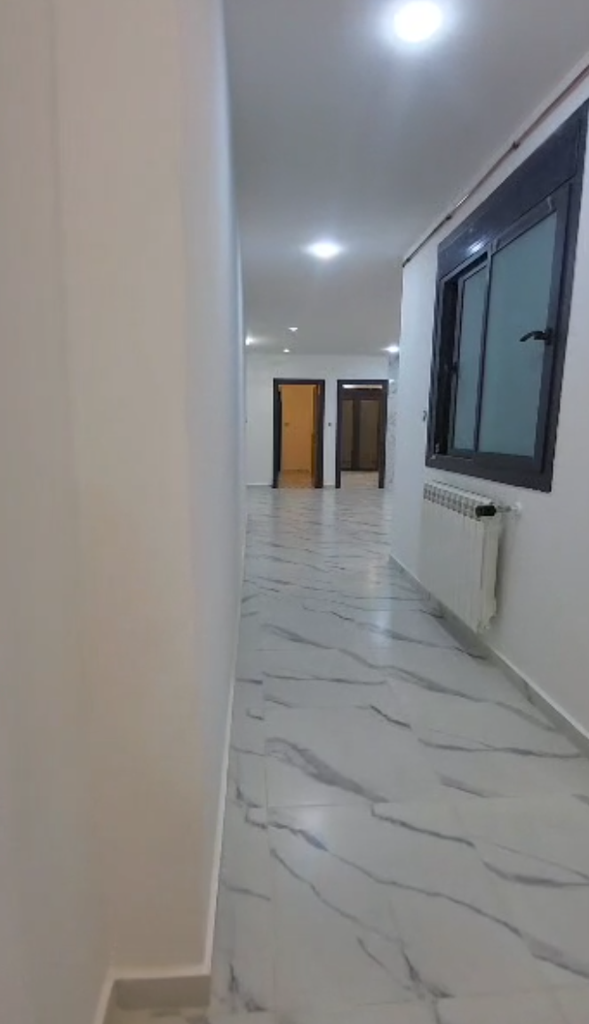 Appartement T4 à vendre -Protin- Oran avec vue panoramique