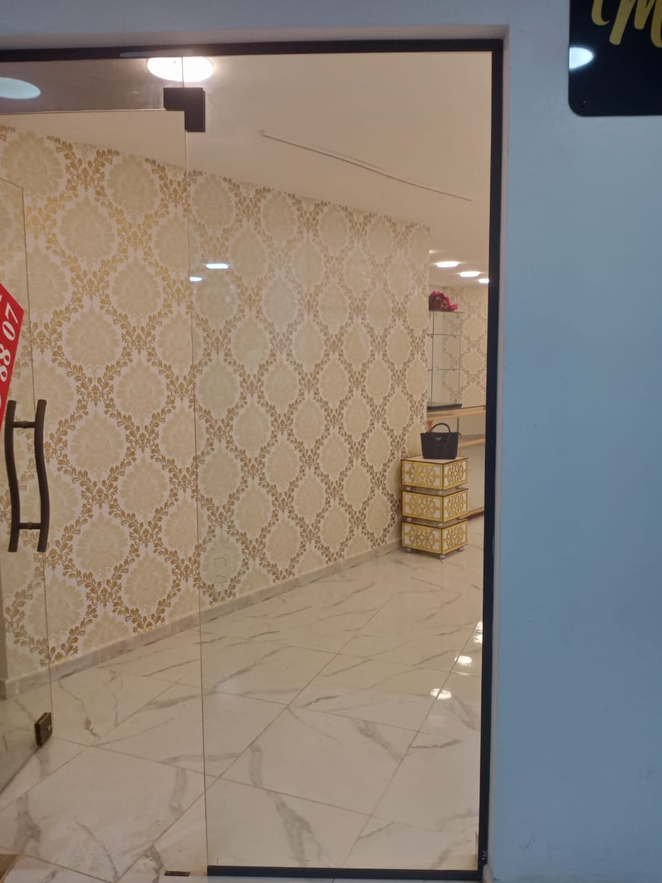 Local commercial à louer -Boulvard Des Lions-Oran