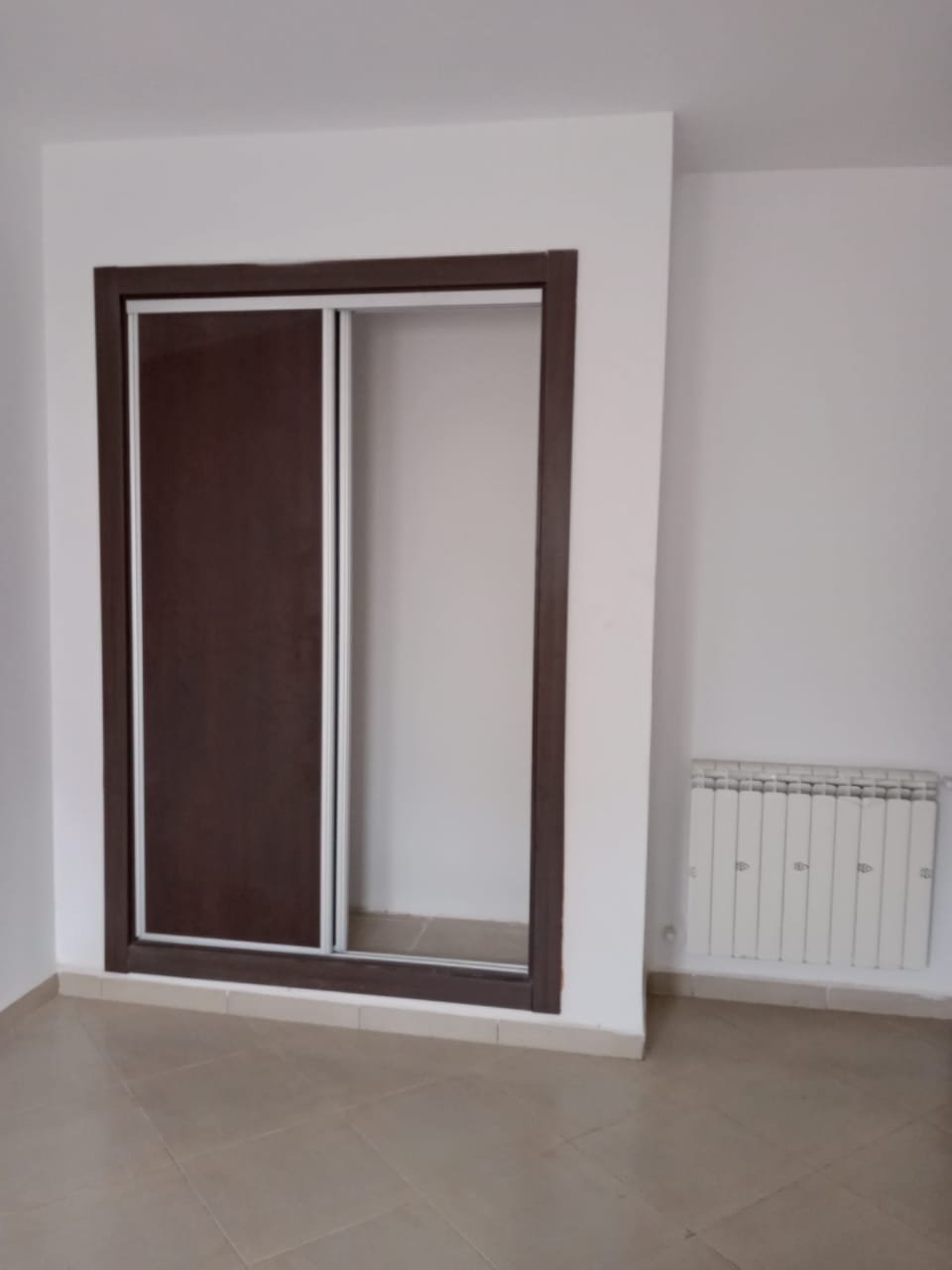 Appartement F3 à vendre - Bir El Djir-Oran