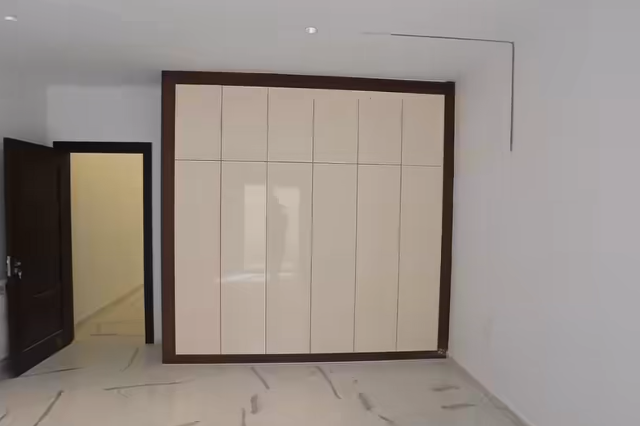 Appartement F4 à vendre - Fernand Ville - Oran avec vue sur mer