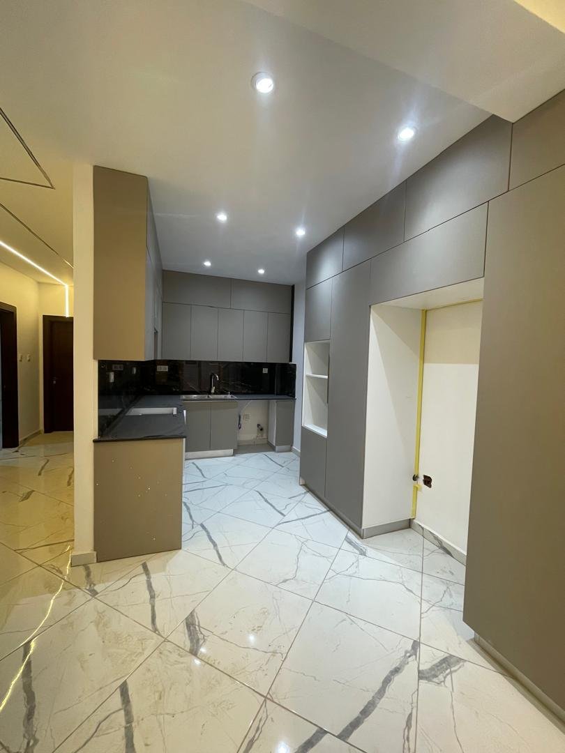 Appartement F4 à vendre - Fernand Ville - Oran avec vue sur mer