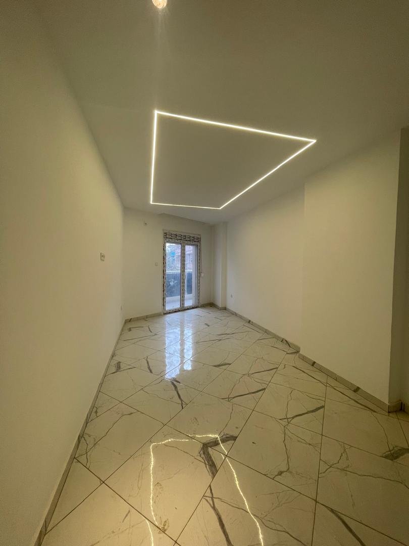 Appartement F4 à vendre - Fernand Ville - Oran avec vue sur mer
