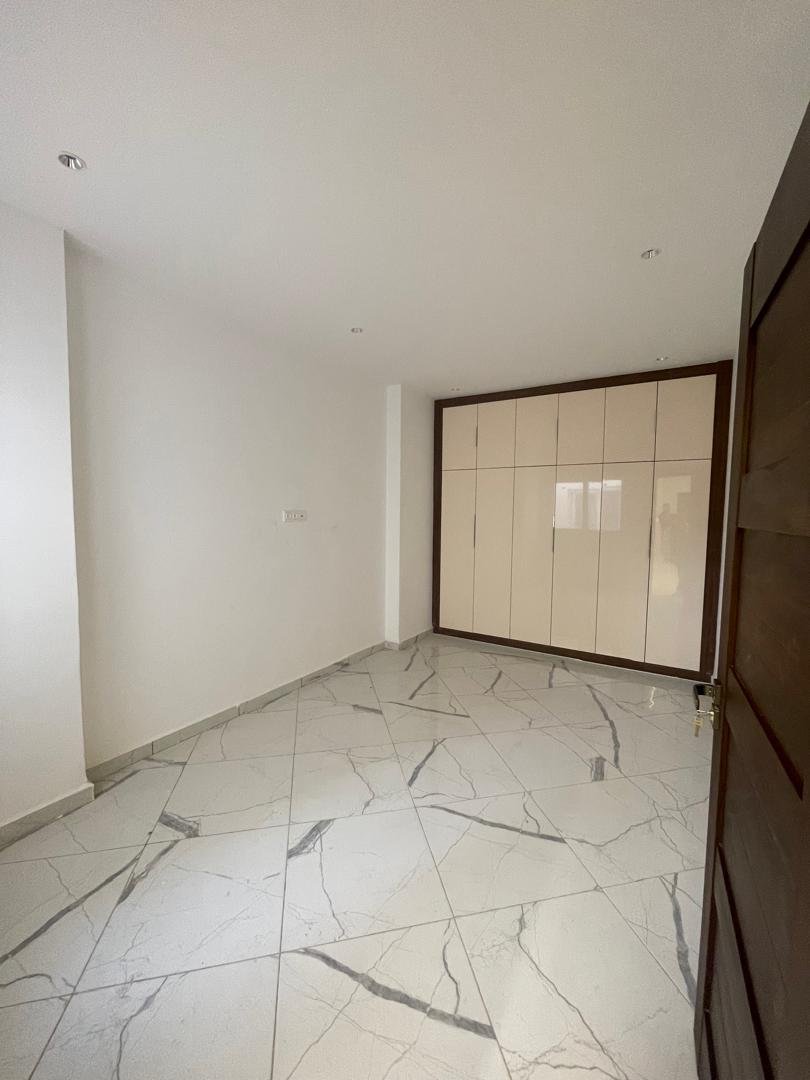 Appartement F4 à vendre - Fernand Ville - Oran avec vue sur mer