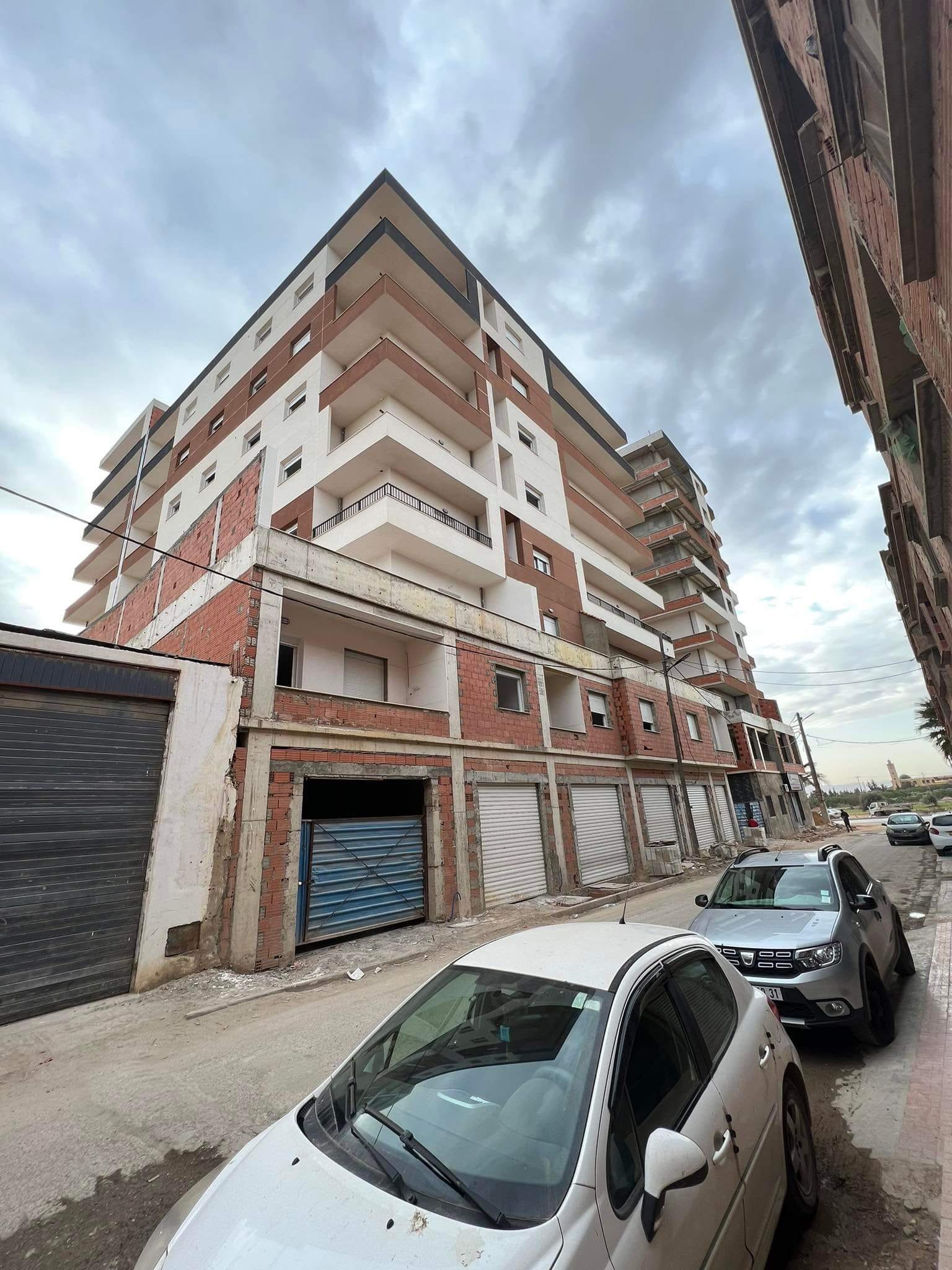 Appartement T3 à vendre - Sidi Maarouf-Oran avec terrasse