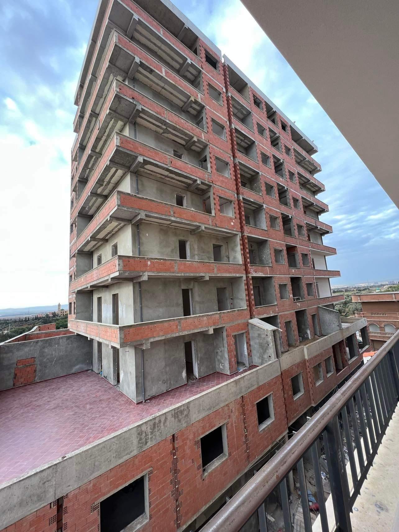 Appartement T3 à vendre - Sidi Maarouf-Oran avec terrasse