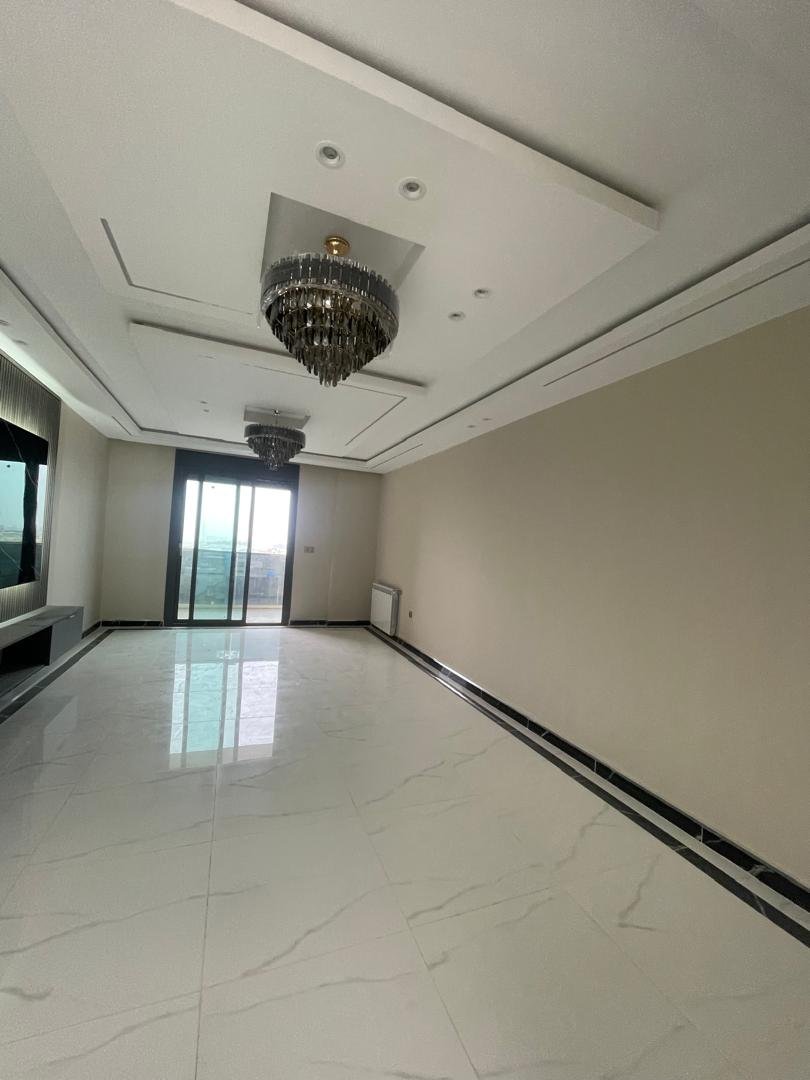 Appartement F5 à vendre - Belgaid - Oran avec vue panoramique