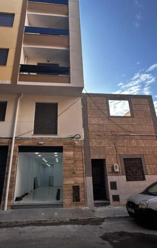 Local commercial à vendre -Albert Premier -Oran