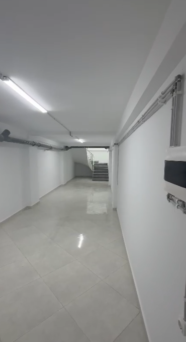 Local commercial à vendre -Albert Premier -Oran