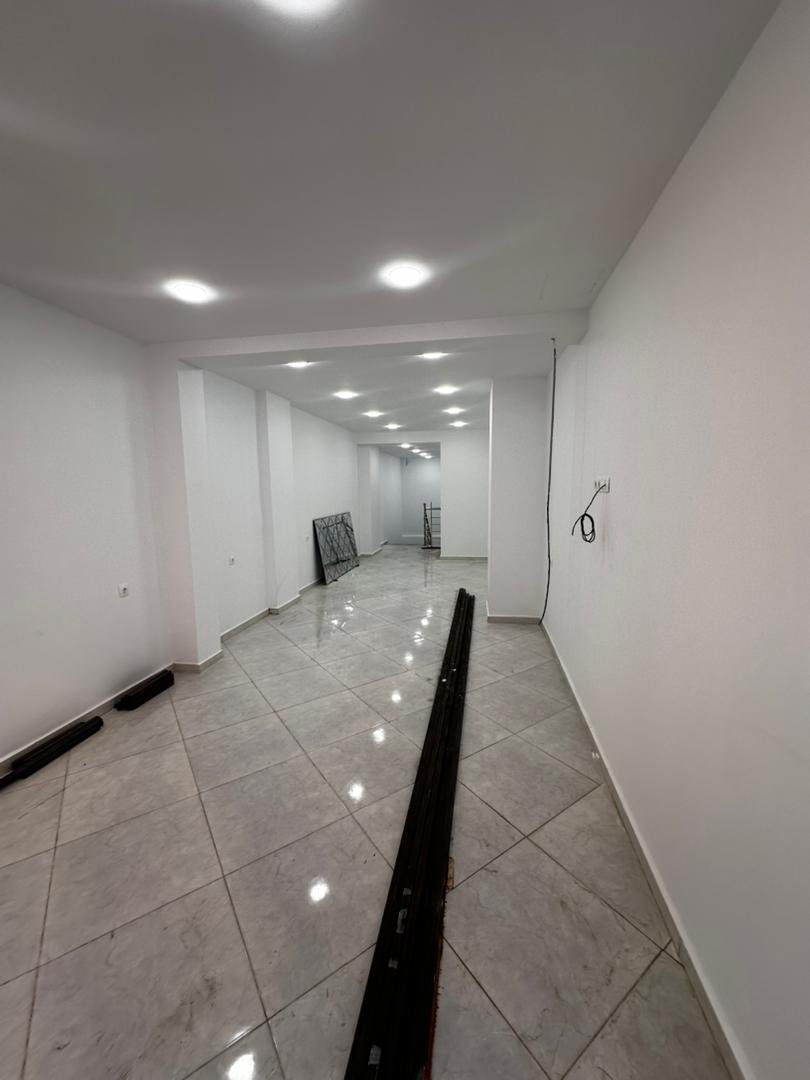 Local commercial à vendre -Albert Premier -Oran