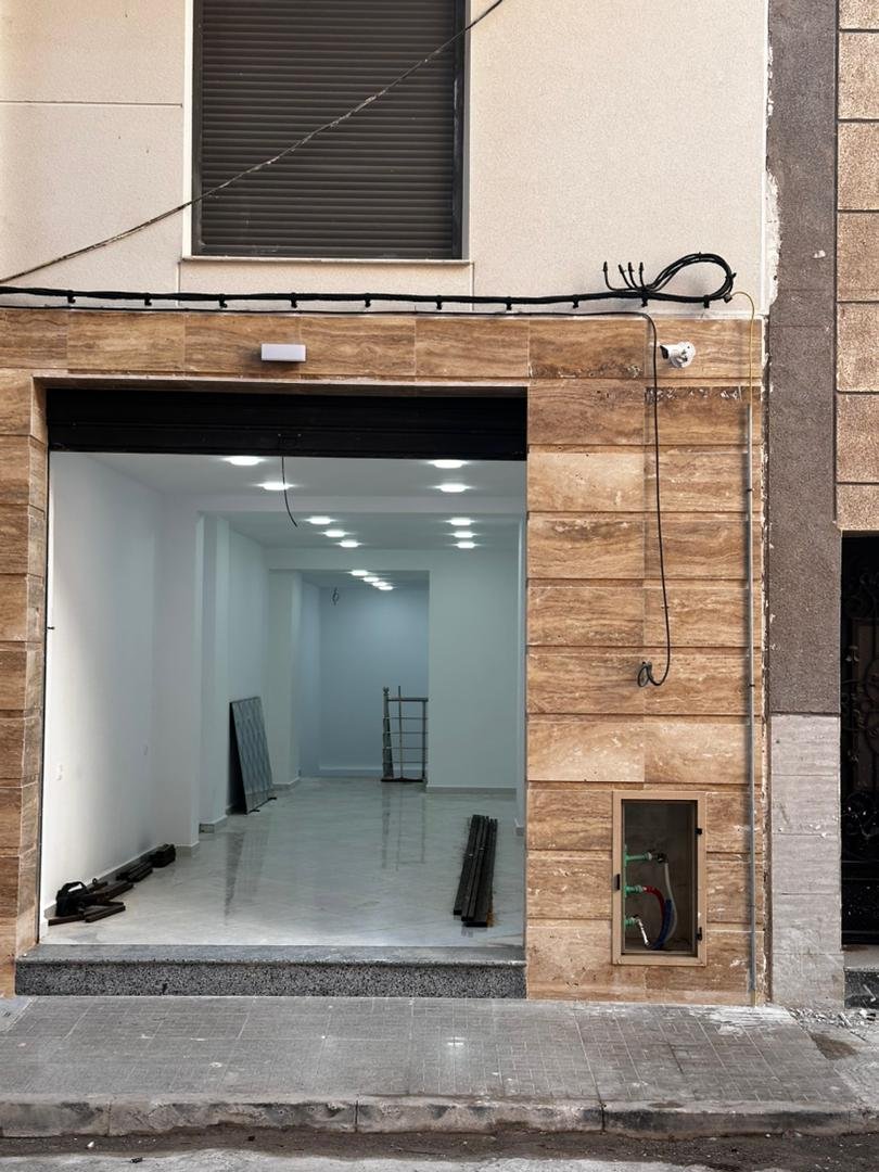Local commercial à vendre -Albert Premier -Oran