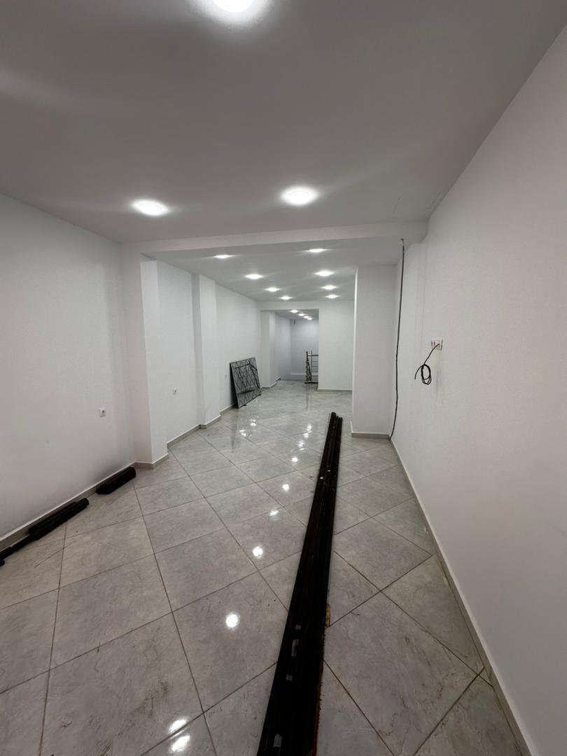 Local commercial à vendre -Albert Premier -Oran