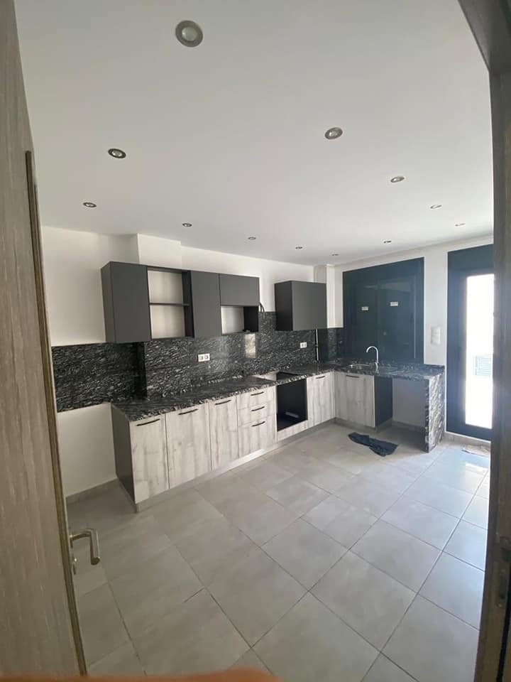 Appartement F5 à vendre- Albert Premier-Oran avec vue sur mer