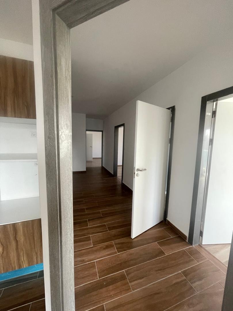 Appartement F4 à vendre - Pont Zabana - Oran avec vue sur mer