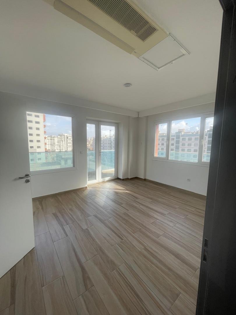 Appartement F4 à vendre - Pont Zabana - Oran avec vue sur mer