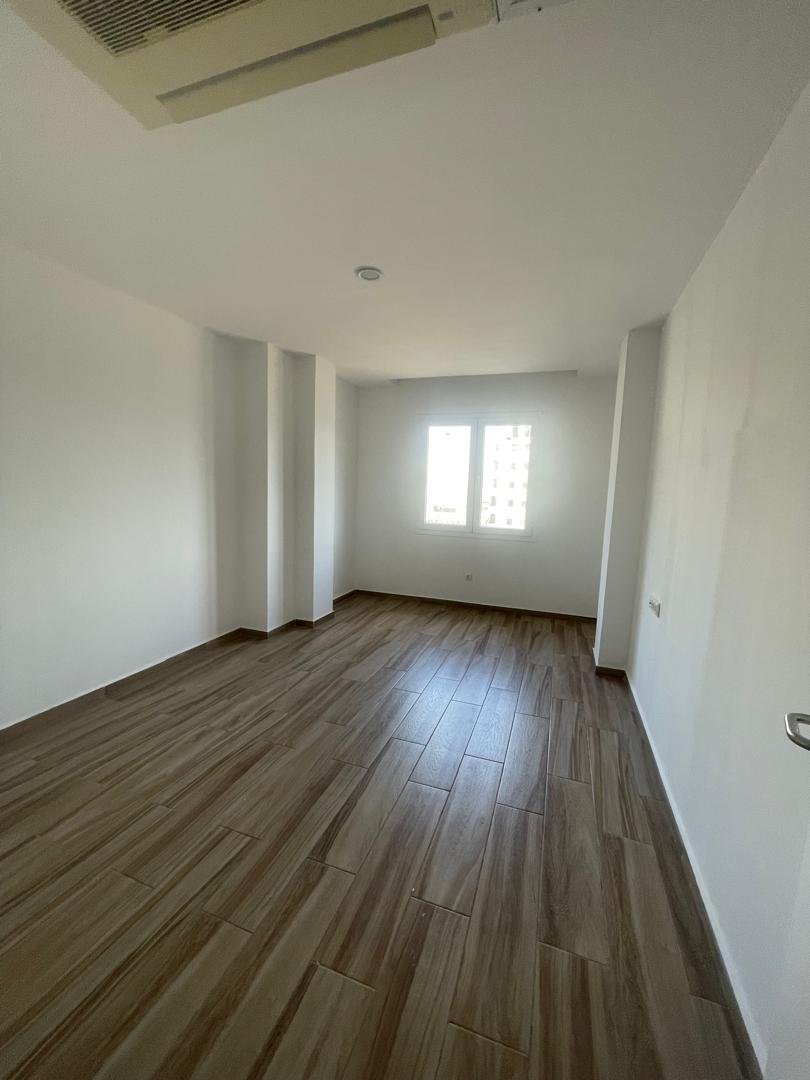 Appartement F4 à vendre - Pont Zabana - Oran avec vue sur mer