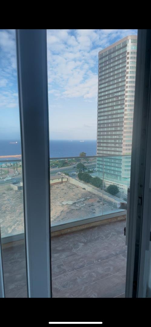 Appartement F4 à vendre - Pont Zabana - Oran avec vue sur mer