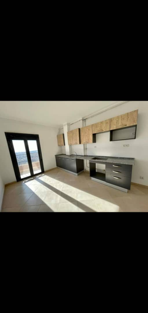 Appartement T3 à vendre à Belgaid, Oran avec vue panoramique