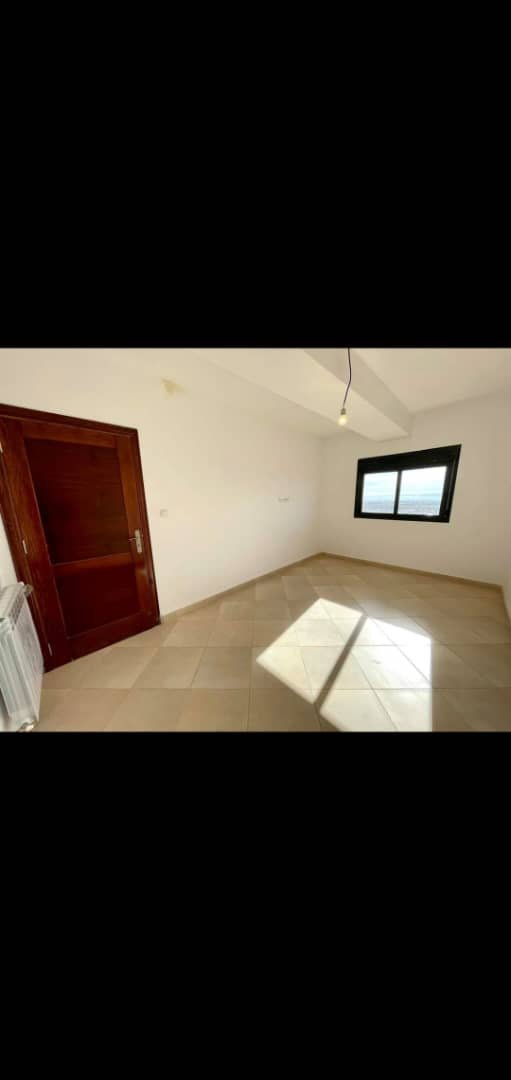 Appartement T3 à vendre à Belgaid, Oran avec vue panoramique