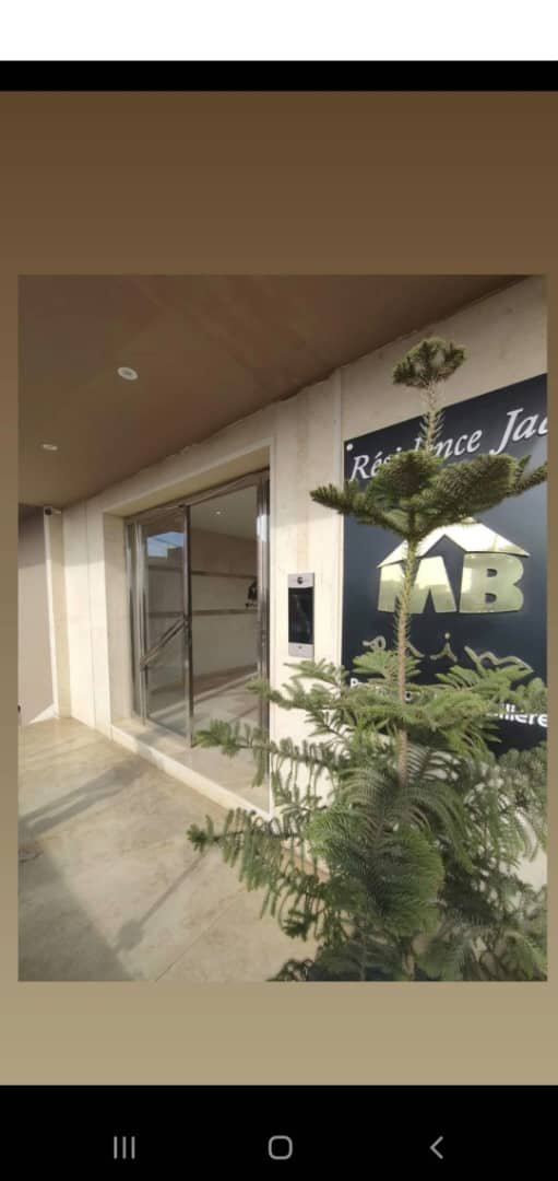 Appartement T3 à vendre à Belgaid, Oran avec vue panoramique